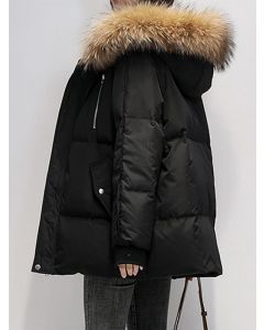 Schwarze Taschen Reißverschlussknöpfe Langärmliger gepolsterter Mantel mit Kunstpelzkapuze